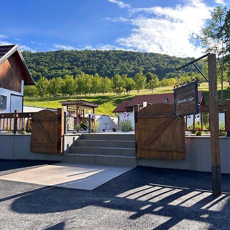 Romantic Lodge Баня-Лука Экстерьер фото