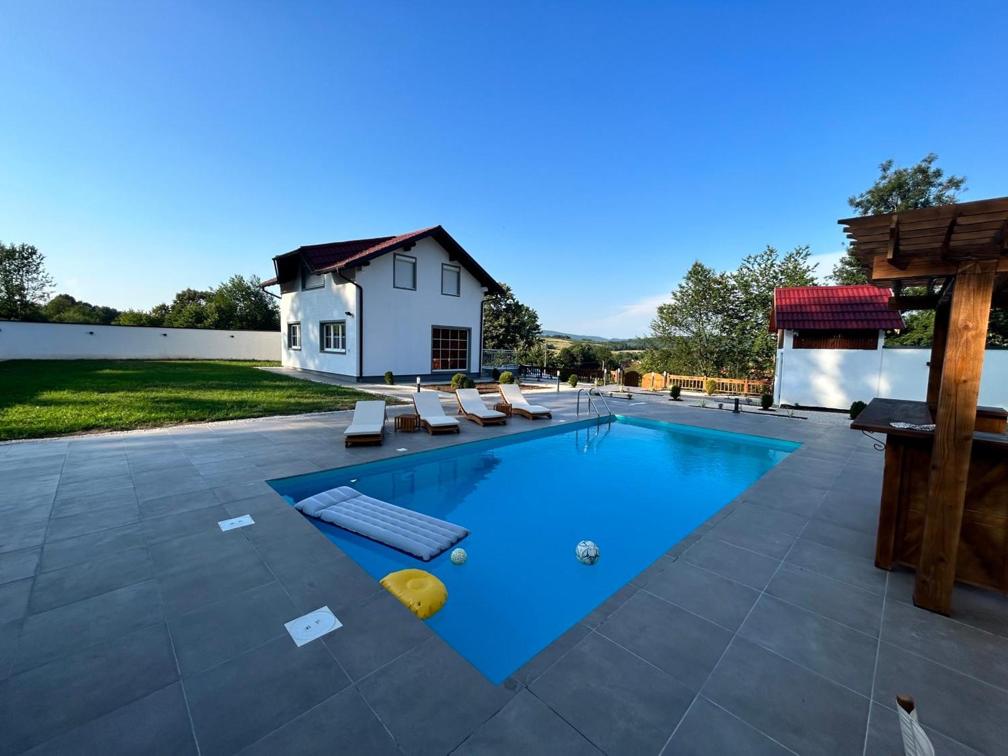 Romantic Lodge Баня-Лука Экстерьер фото