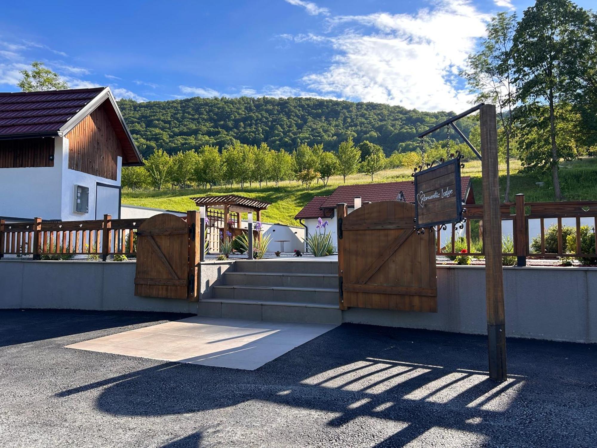 Romantic Lodge Баня-Лука Экстерьер фото